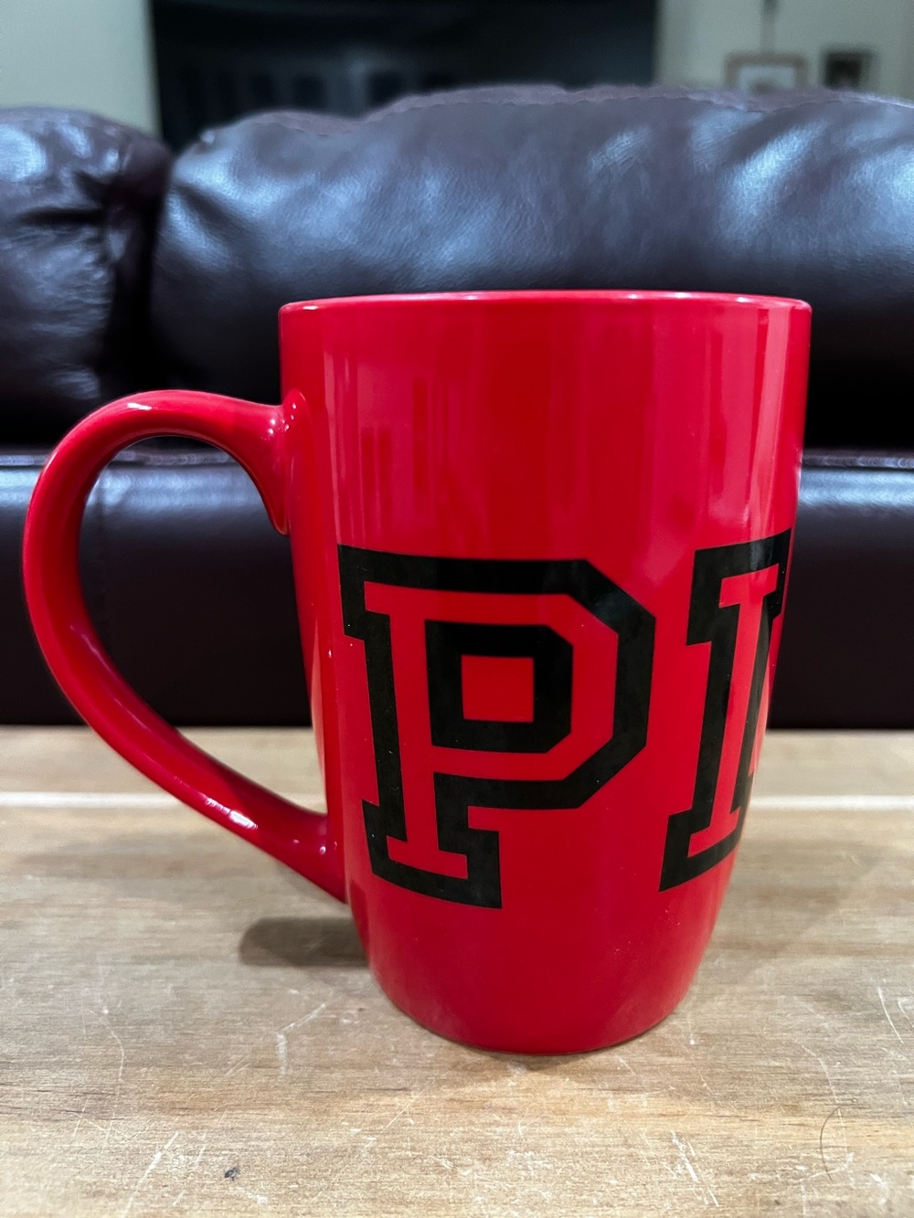 VS Pink, red coffee mug. Excellent condition. Holds 12-14oz.